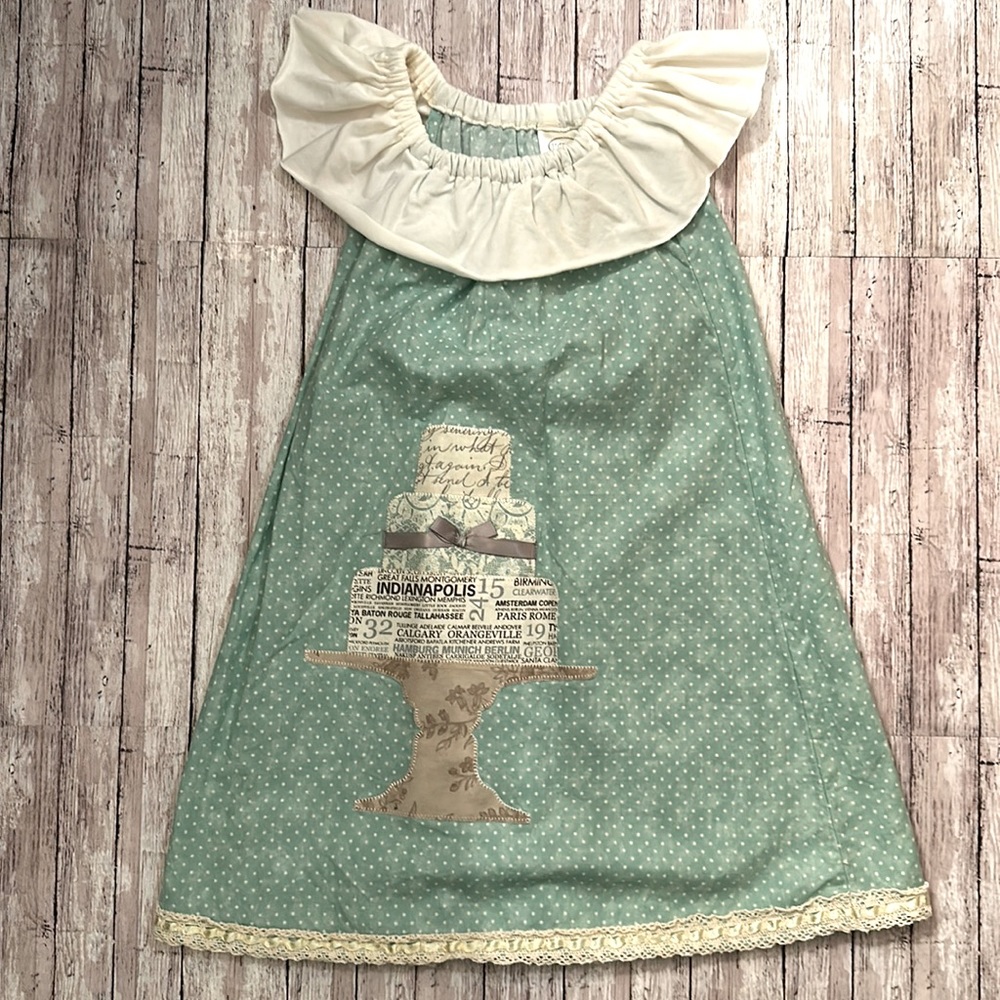 🫖PERSNICKETY MADDIE HEIRLOOM CAKE DRESS 🫖 NWOT